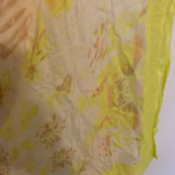 Stella & Dot scarf with bag. - Picture 4 of 5